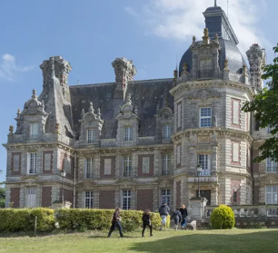 Chauffeur privé Châteaux du Maine-et-Loire